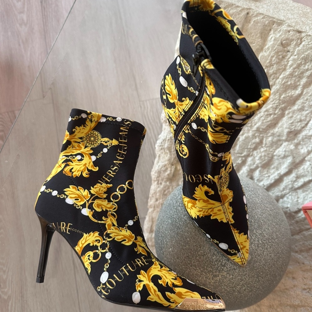 Versace Jeans Collection Black and Gold Heeled Boots